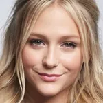 Alyvia Alyn Lind