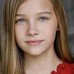 Bella Lotz