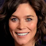 Anna Friel