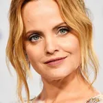 Mena Suvari