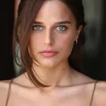 Stephanie Nur