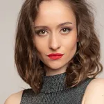 Eva Mores
