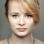 Shannon Tarbet