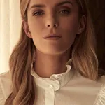 Betty Gilpin