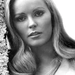 Veronica Carlson