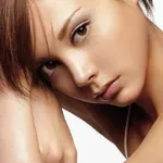 Anna Tsuchiya