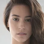 Alexxis Lemire