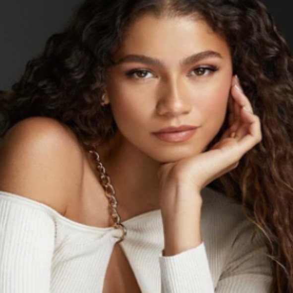 Laila Tavares